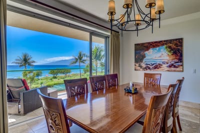 Dine with a view—where every meal meets the sea HKH-201