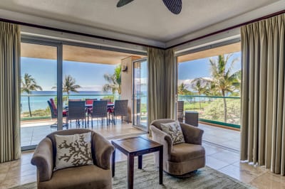 Open and airy with seamless flow to your private balcony HKH-201