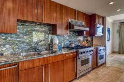 Sleek counters and stainless appliances for effortless vacation cooking HKH-201