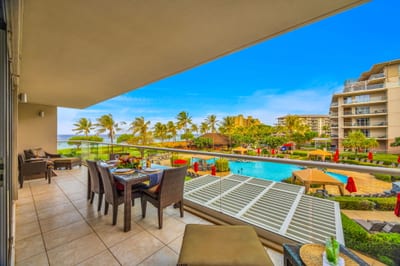 Spacious lanai with dining for six and stunning views over the resort grounds and out to the Pacific.