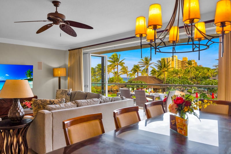 Dining area surrounded by windows brings in tropical views for every meal.