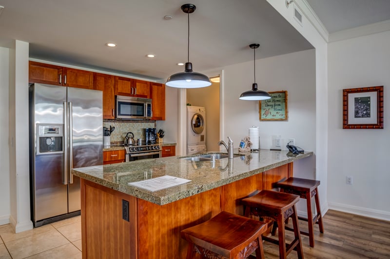 Dine in with style—your chef-ready kitchen awaits. HKH-211