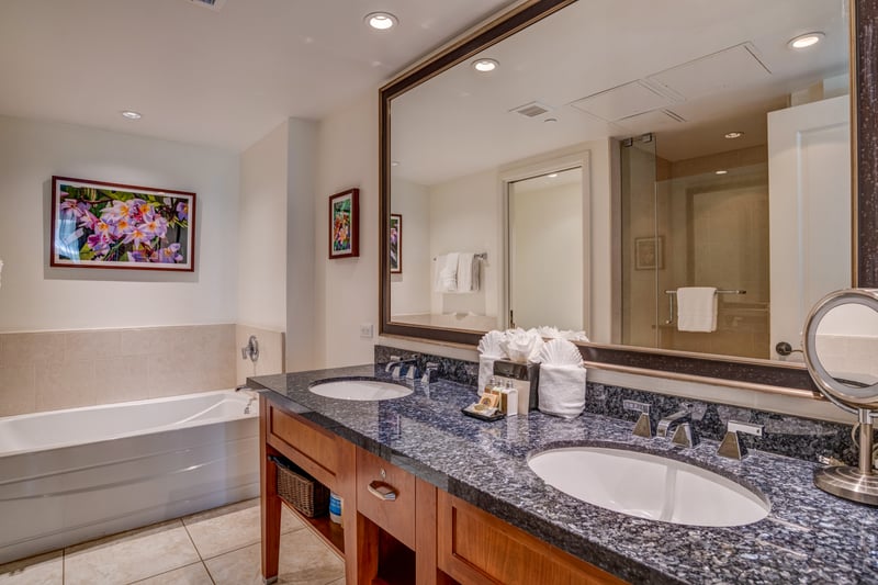 Refresh and recharge in this bright, beautifully appointed bath