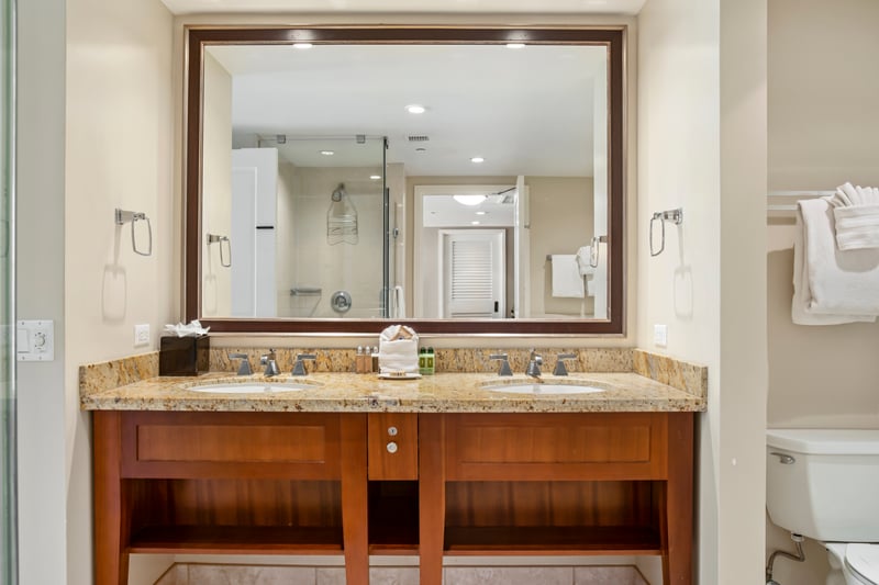 Sparkling clean bathroom, a private spa experience awaits!