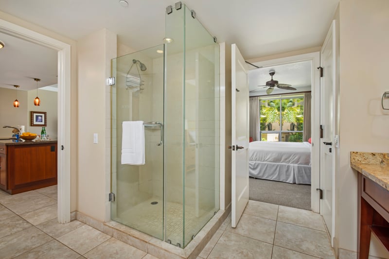 Sparkling clean bathroom, a private spa experience awaits!