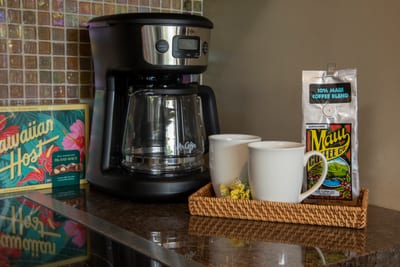 Kickstart your mornings with local Maui coffee and cozy comforts HKH-238