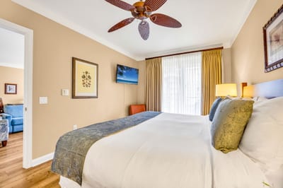 Second guest bedroom with King bed and bright natural light, perfect for couples or kids. HKH-305