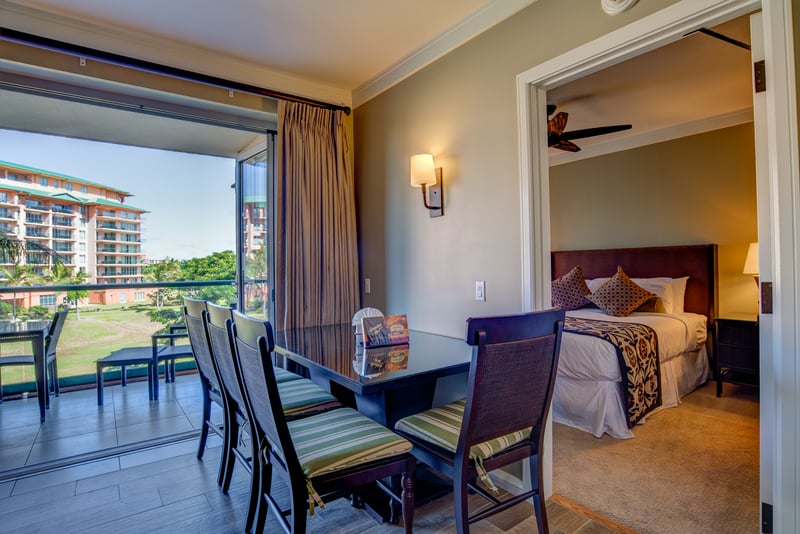Enjoy meals with a breeze and retreat to comfort—balcony dining meets plush bedroom luxury in Maui’s best