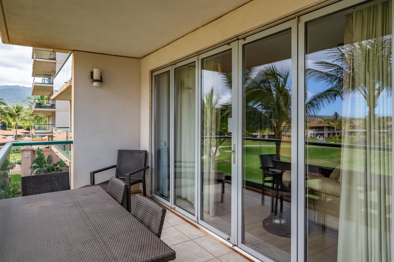 Spacious, scenic, and steps from paradise