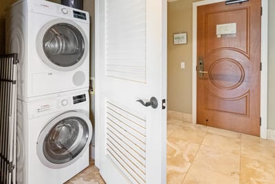 Full-size washer and dryer discreetly tucked away for everyday convenience HKH-409