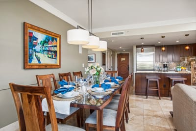 Share meals in style with views that make every bite more memorable
