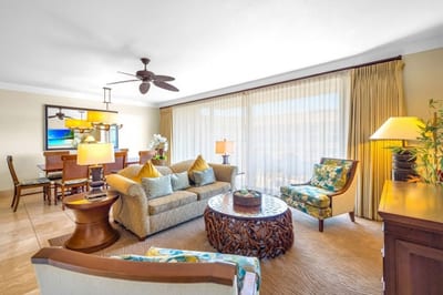 Open living area with plush seating and a Queen sofa sleeper for extra guests or movie nights. HKH-504