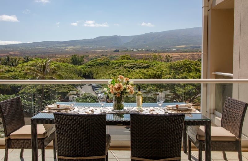 Unwind in comfort with a million-dollar view right from your lanai HKH-524