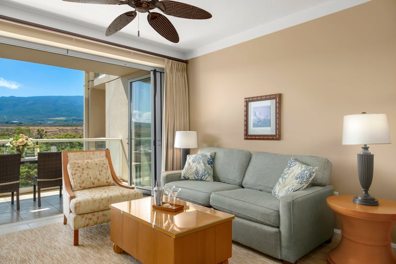 Breathtaking views meet breezy comfort in this serene living space HKH-524