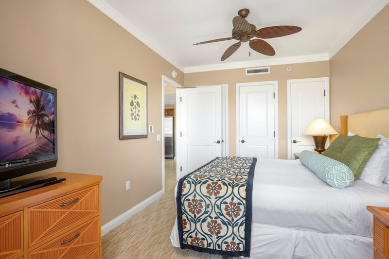 The perfect mix of charm, comfort, and modern simplicity HKH-524