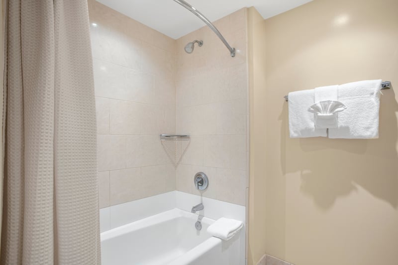 Spacious layout and quality finishes throughout HKH-524