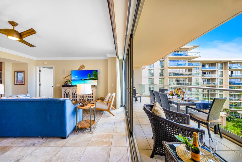 Indoor-outdoor living comes easy with this seamless flow from the living area to your furnished balcony. HKH-529