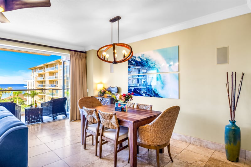 This casual dining nook connects to the balcony for easy meals with fresh air and a peek at the view. HKH-529