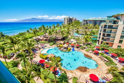 ake in pools, palms, and Pacific blues, a picture-perfect reminder to slow down on Maui time HKH-603