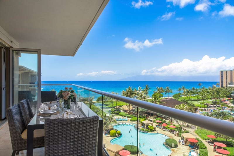 Dine above paradise with panoramic ocean views and resort serenity. HKH-609