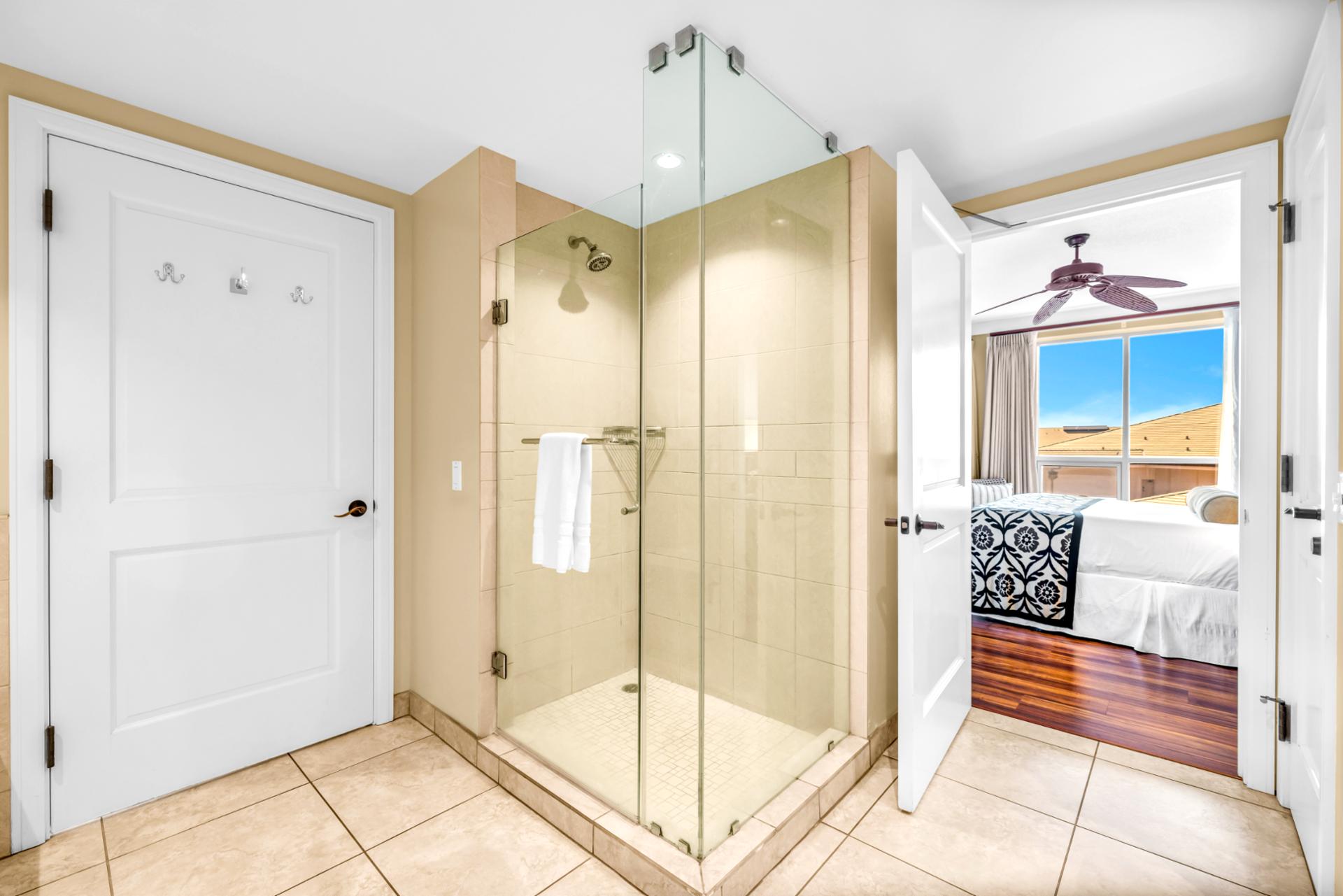 Clean and calming bath space designed for comfort