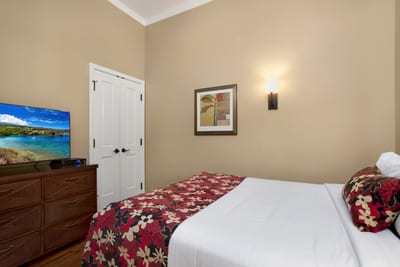 Rest comfortably in your Queen bed with soft linens and bedside lighting for relaxed evenings.