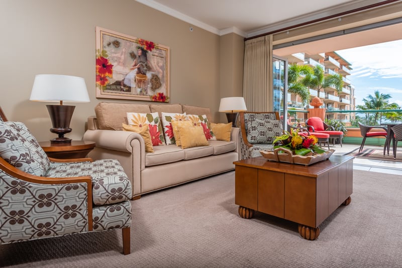 Elegant tropical living room with lanai access and ocean breeze. HKK-225