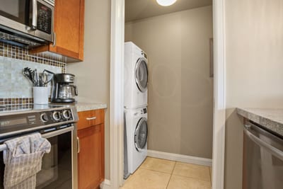 Clean clothes, clear mind—all without leaving your suite.