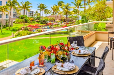 Breakfast on the balcony never looked this good