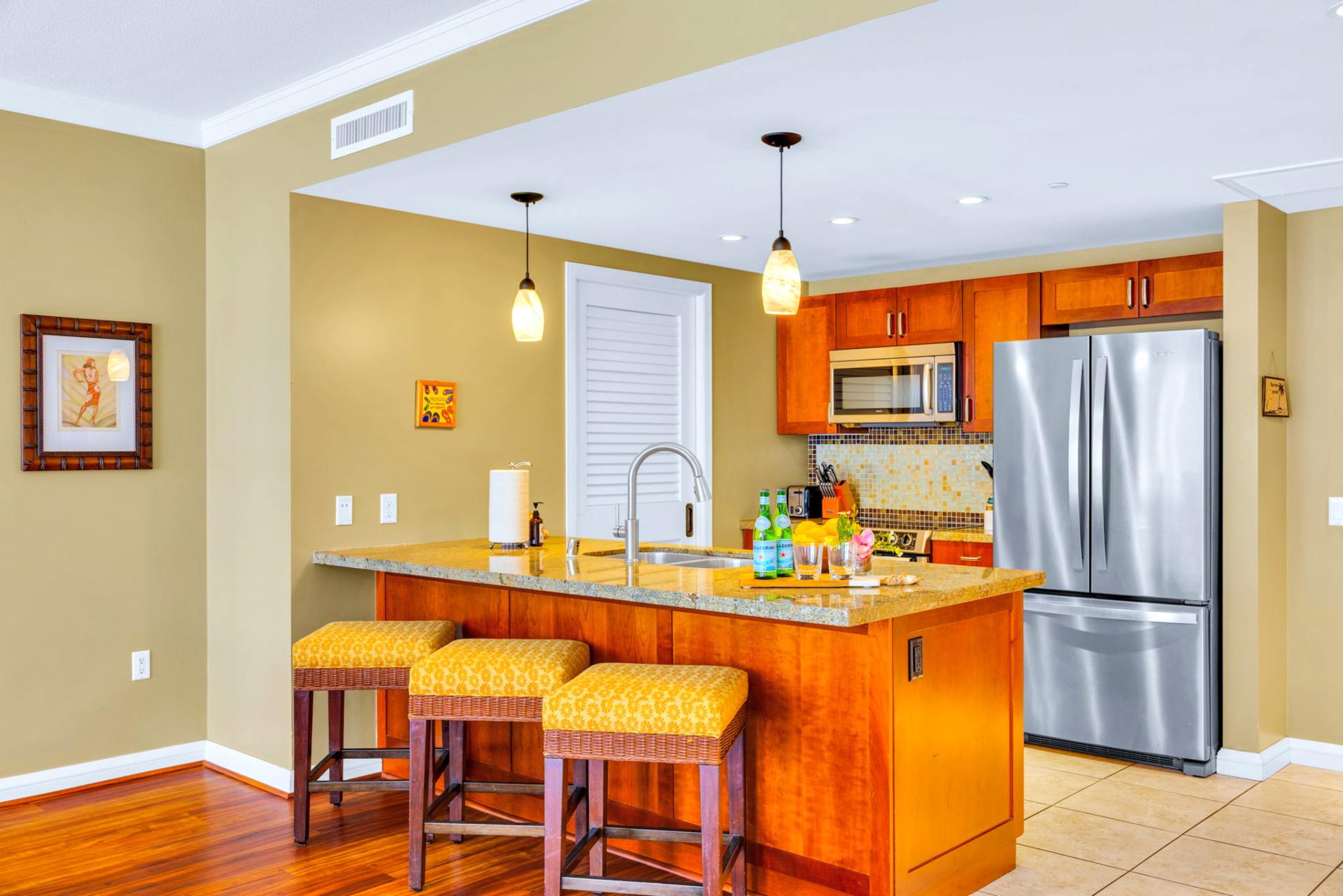 Plenty of counter space to prep your favorite dishes HKK-245