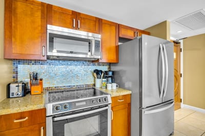 Cook up island feasts in your fully stocked kitchen