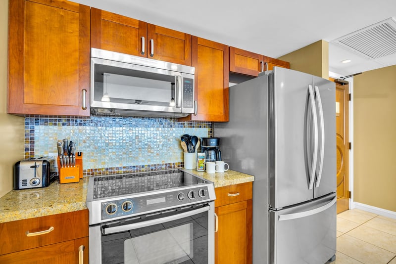 Cook up island feasts in your fully stocked kitchen