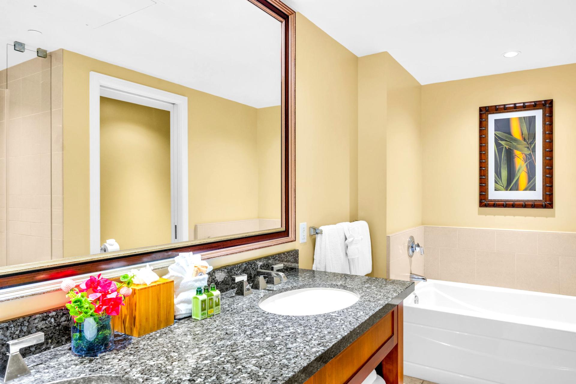 Master bath with everything you need to pamper yourself HKK-245