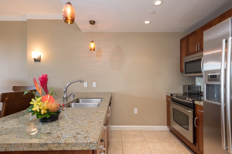 Entry of kitchen - LARGE counter space and ample storage HKK-424