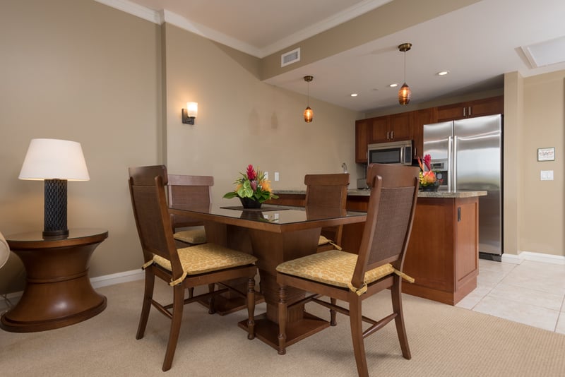 Formal dining table, seating for (4) HKK-424