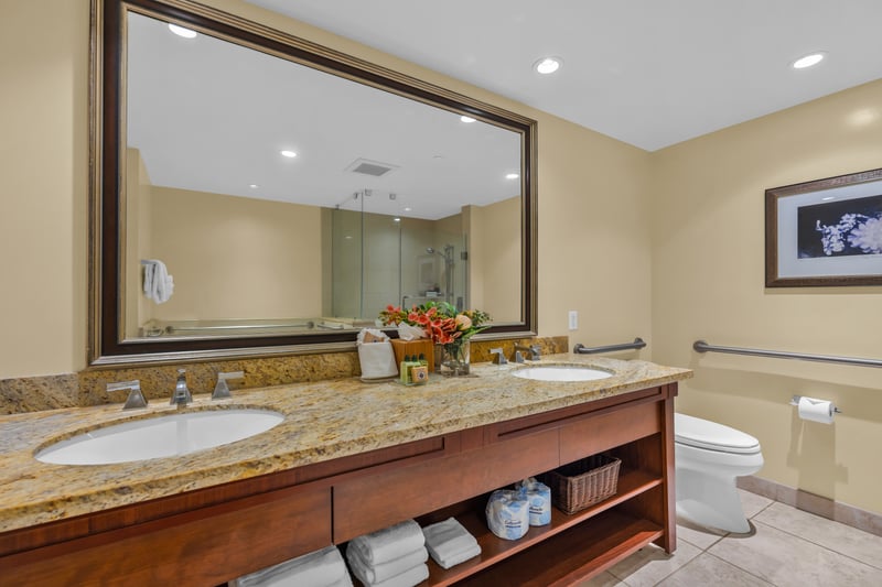 A clean and convenient guest bathroom space
