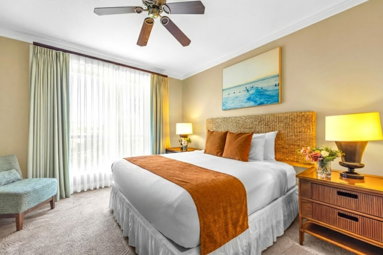 The comfortable guest room is made for relaxation HKK-434