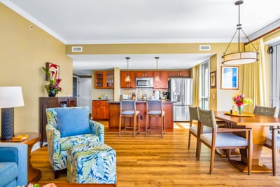 Comfortable seating and stylish finishes give the open living area a breezy island feel.