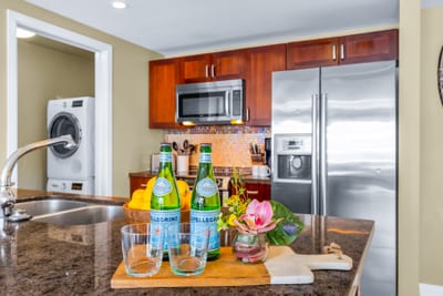 Fully equipped kitchen ready for island inspired meals HKK-443