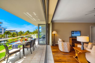 Slide open the doors and let the island breeze flow through