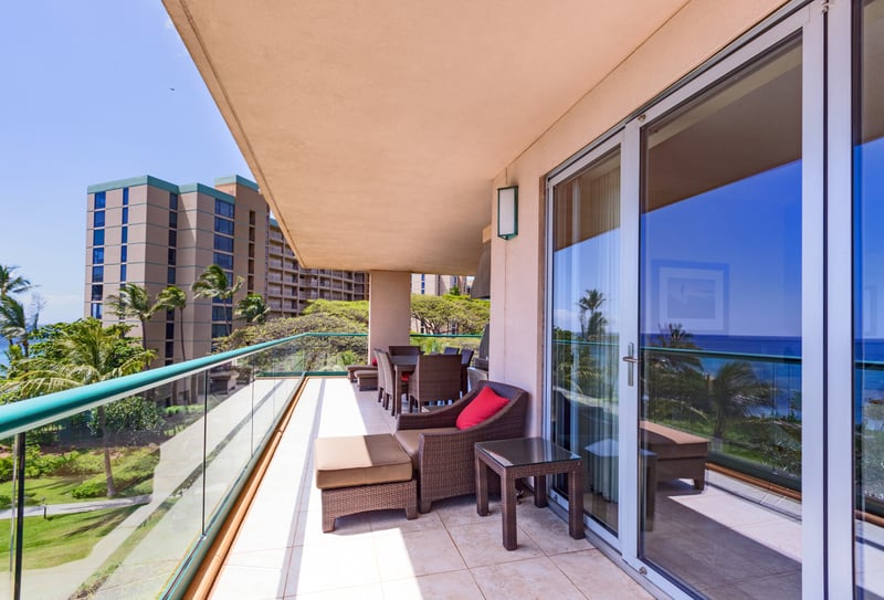 An inviting spot for morning coffee or evening cocktails with views that never fade