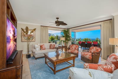 A welcoming space for gatherings, laughter, and quiet moments alike HKK-451
