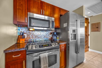 The fully equipped kitchen makes cooking up a delicious meal a breeze