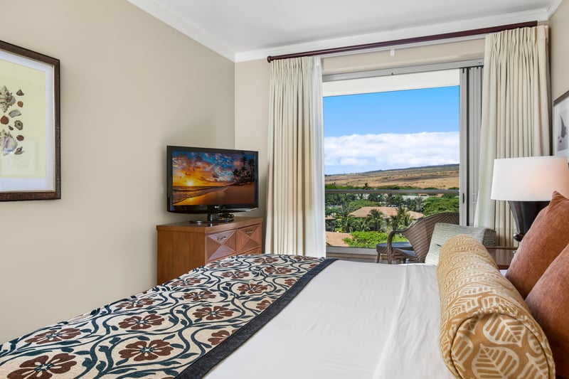 Luxury sleeps easy in this thoughtfully designed space