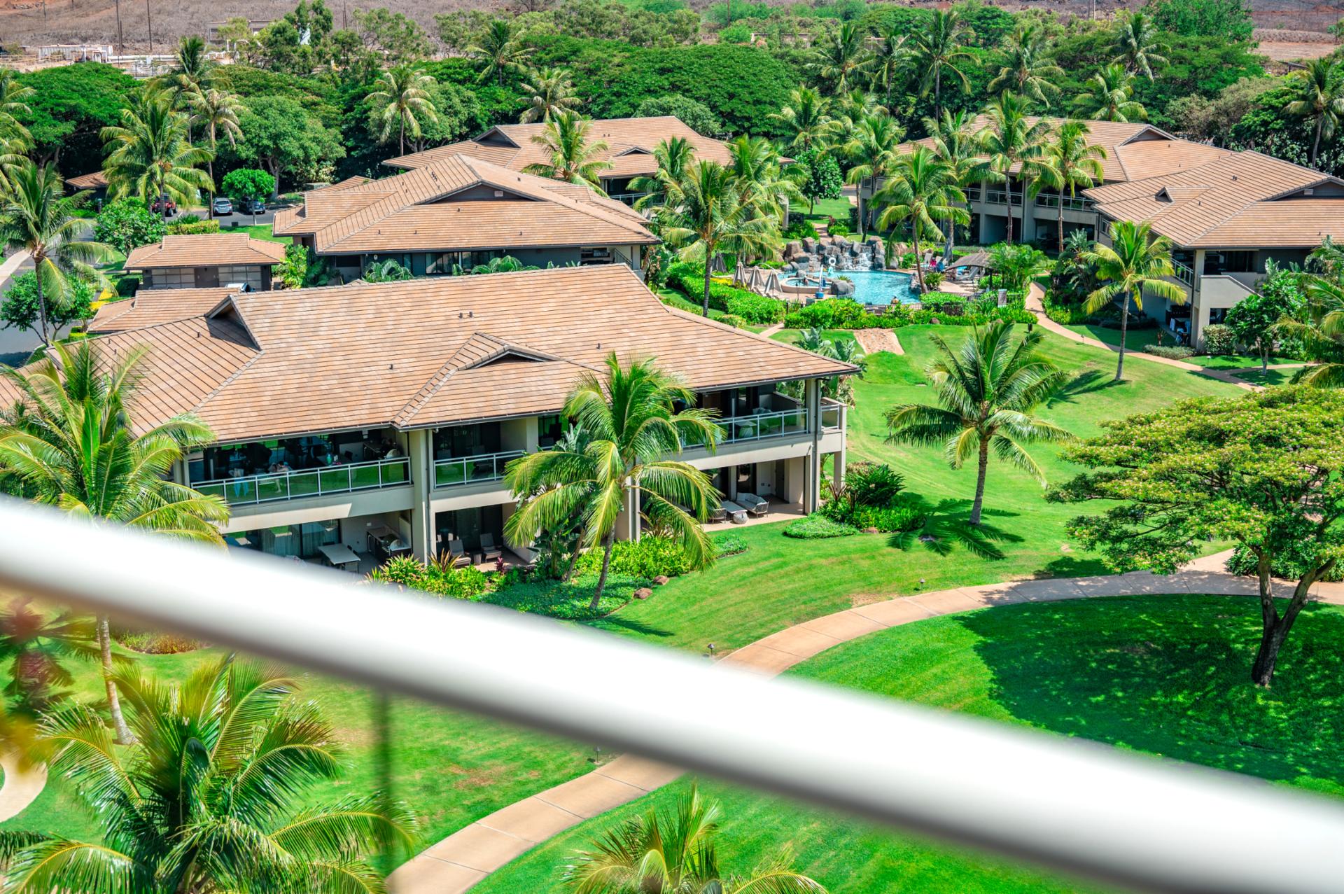 Peaking over your lanai banister is the Luana gardens and courtyard, as well as the beautiful pool