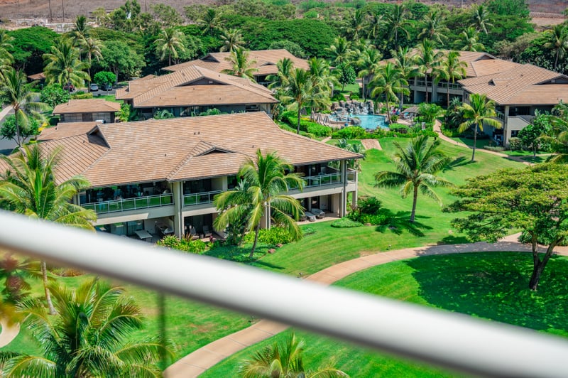 Peaking over your lanai banister is the Luana gardens and courtyard, as well as the beautiful pool HKK-812