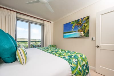 Wake up to paradise views and tropical comfort every morning. HKK-812