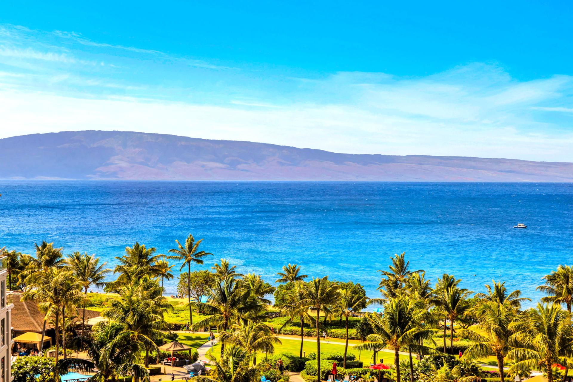 Expansive ocean panorama offers a stunning backdrop for your Maui getaway.