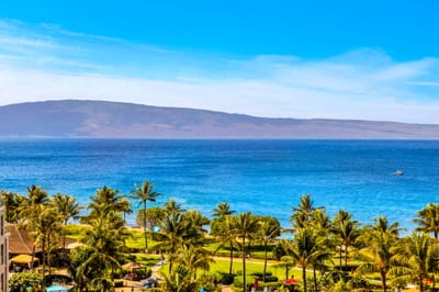 Expansive ocean panorama offers a stunning backdrop for your Maui getaway. HKK-825
