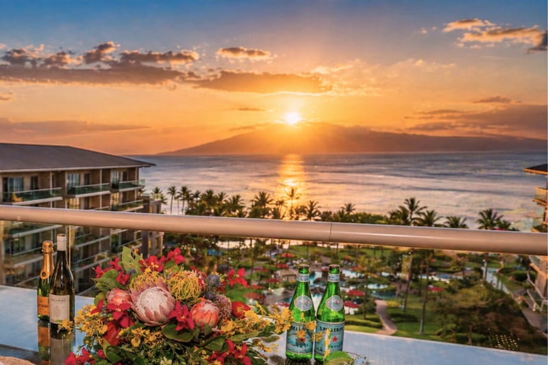 Dine with an ocean view from your private lanai, where tropical blooms and sweeping vistas over Honua Kai pools and the island of Molokai create an unforgettable setting.